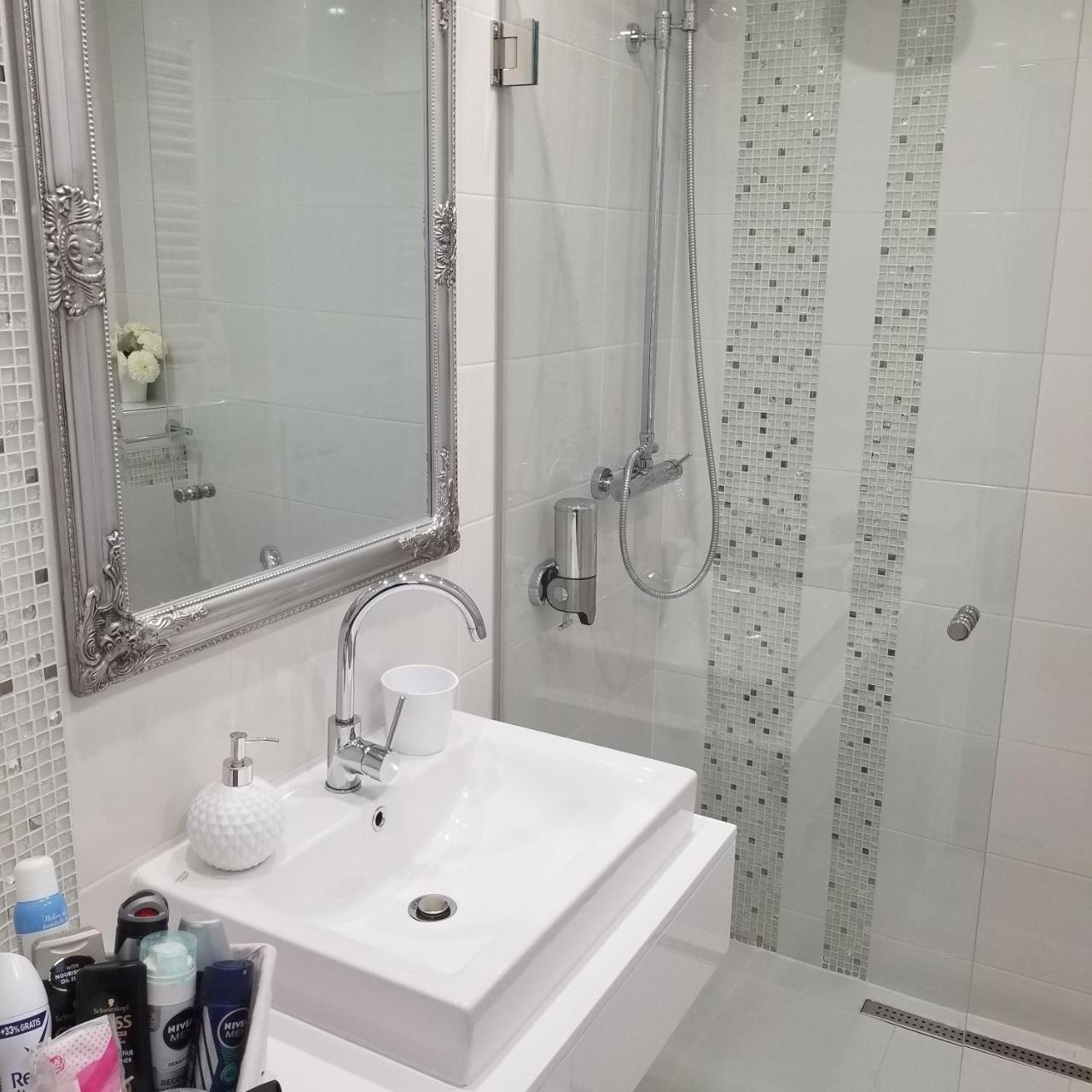 Stan na dan Angel Apartment Novi Sad Bagian luar foto